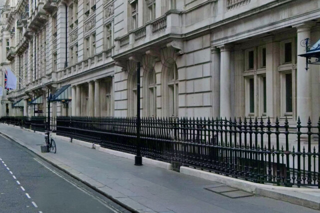 MovieWalk London Westminster Whitehall Court No Time to Die