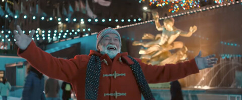 Screenshot The Man with the Bag Rockefeller Center Ice Rink Credit Amazon MGM Studios